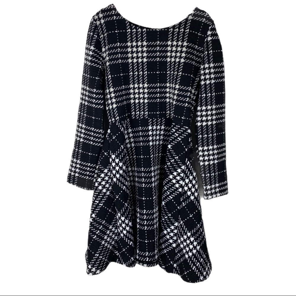 Children’s Place Black and White Dress Size 7-8
